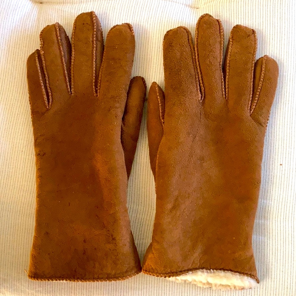Grandoe Suede gloves, size Small